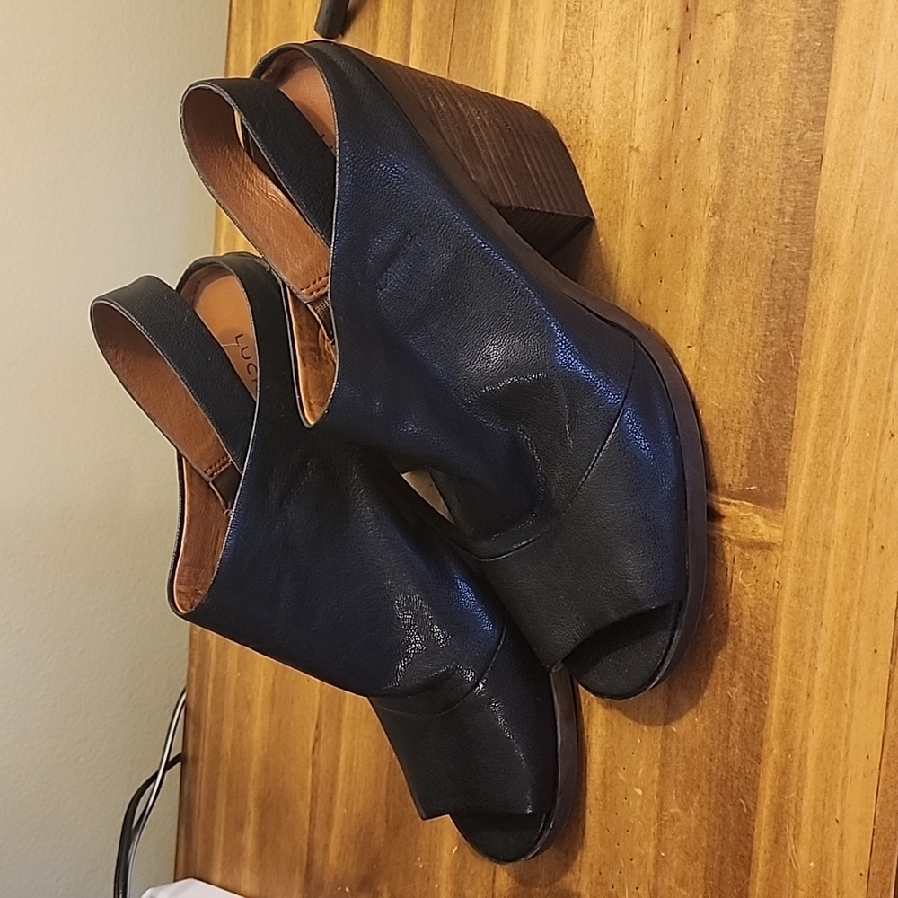 Lucky Brand Leather Slinglack Peeptoe Mules